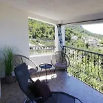Panorama *