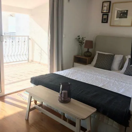 Panorama Apartment *